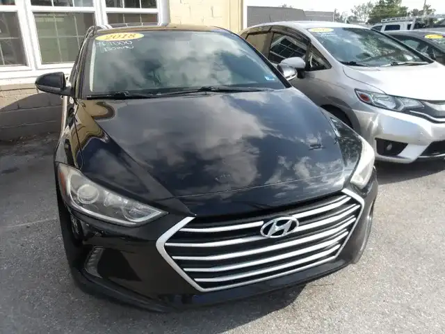 2018 Hyundai Elantra 1.8 Value Edition A T's photo