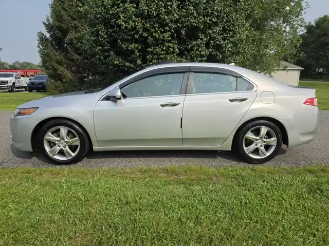 2011 Acura TSX Technology Package 5AT's photo