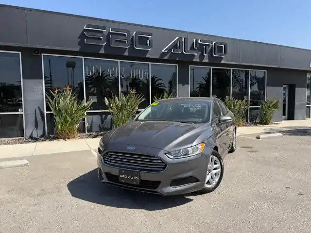 2016 Ford Fusion SE FWD's photo