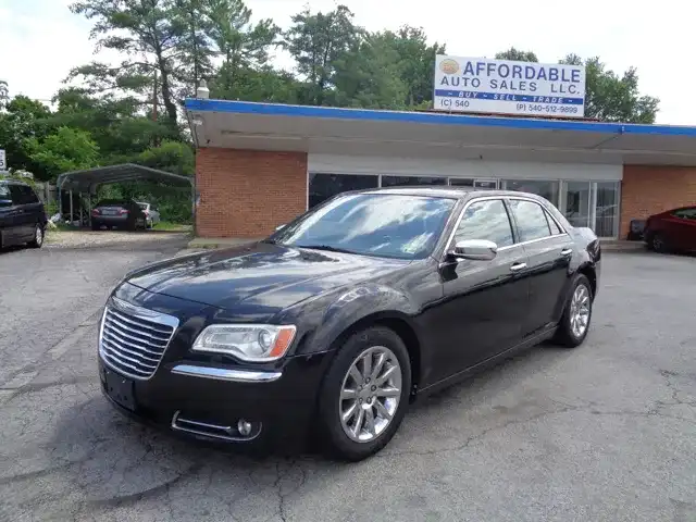 2012 Chrysler 300 Limited's photo
