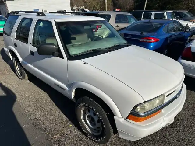 2003 Chevrolet Blazer LS 4WD's photo