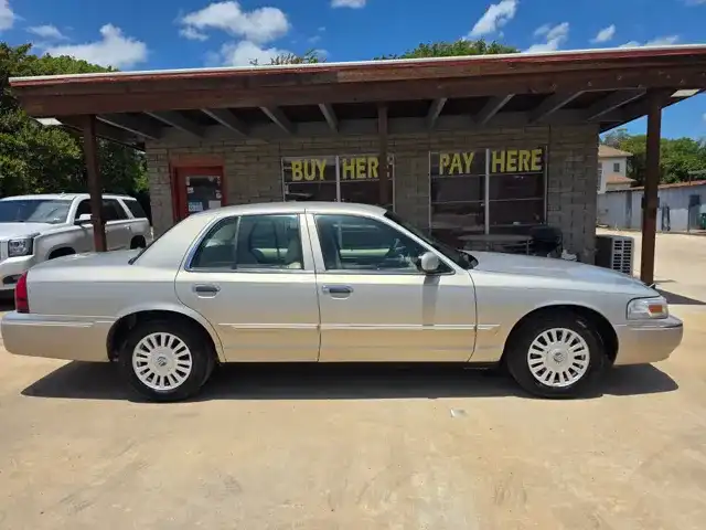 2007 Mercury Grand Marquis LS's photo