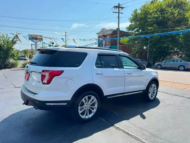 2018 Ford Explorer Limited 4WD photo 4