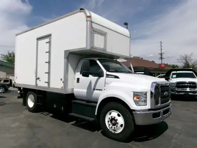2016 Ford F-650's photo