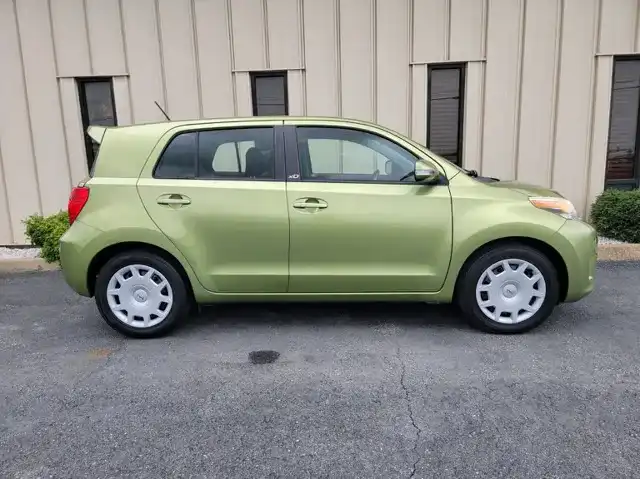 2009 Scion xD AT's photo