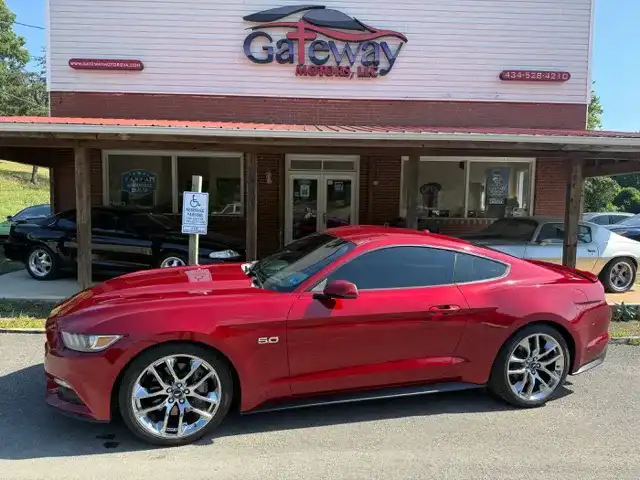 2017 Ford Mustang GT Coupe Premium's photo