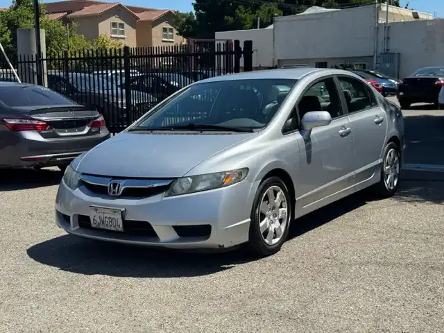 2009 Honda Civic LX 5AT's photo