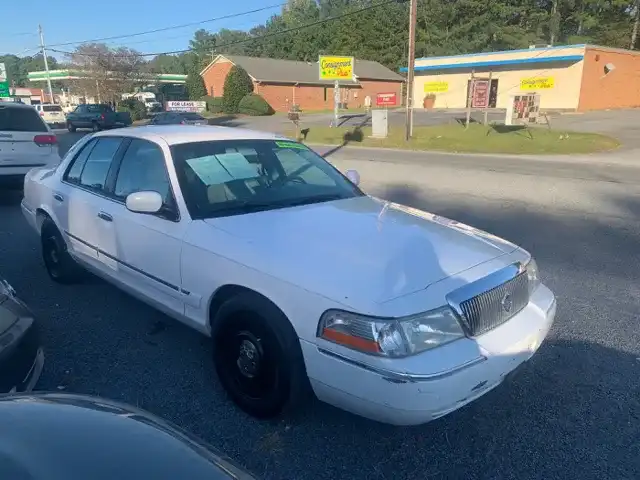 2003 Mercury Grand Marquis GS's photo