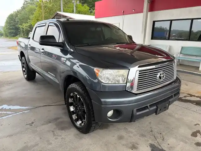 2010 Toyota Tundra 5.7 Auto 4WD Limited Crew Max's photo