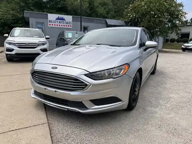 2018 Ford Fusion SE FWD's photo