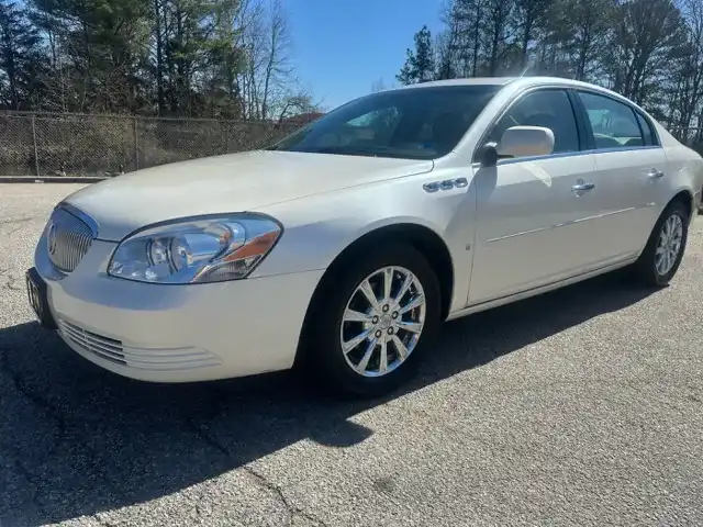 2009 Buick Lucerne CXL-3's photo