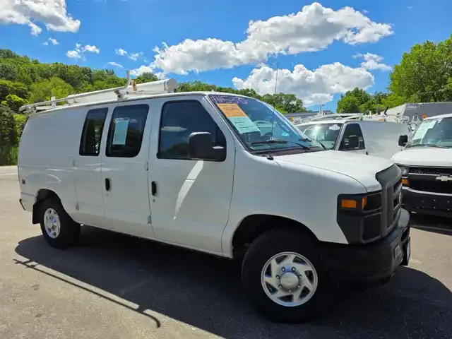 2010 Ford E-Series E-250 Van's photo