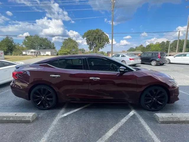 2017 Nissan Maxima 3.5 SR photo 5