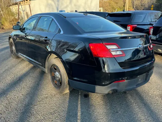 2014 Ford Taurus undefined photo 3