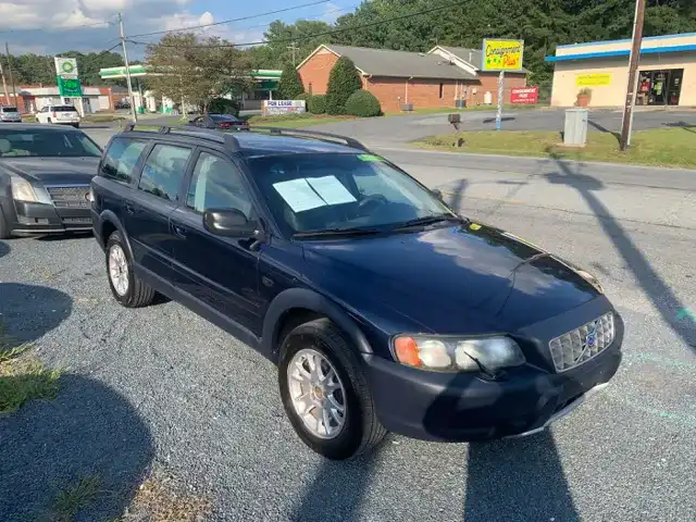 2004 Volvo XC70 2.5T AWD A's photo