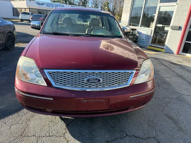2005 Ford Five Hundred Limited photo 3