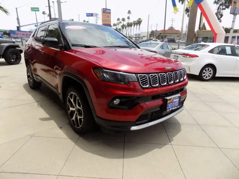 2025 Jeep Compass Limited 4X4's photo