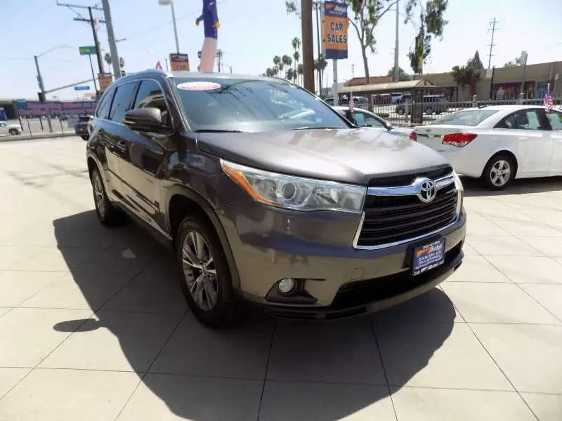 2015 Toyota Highlander XLE V6's photo