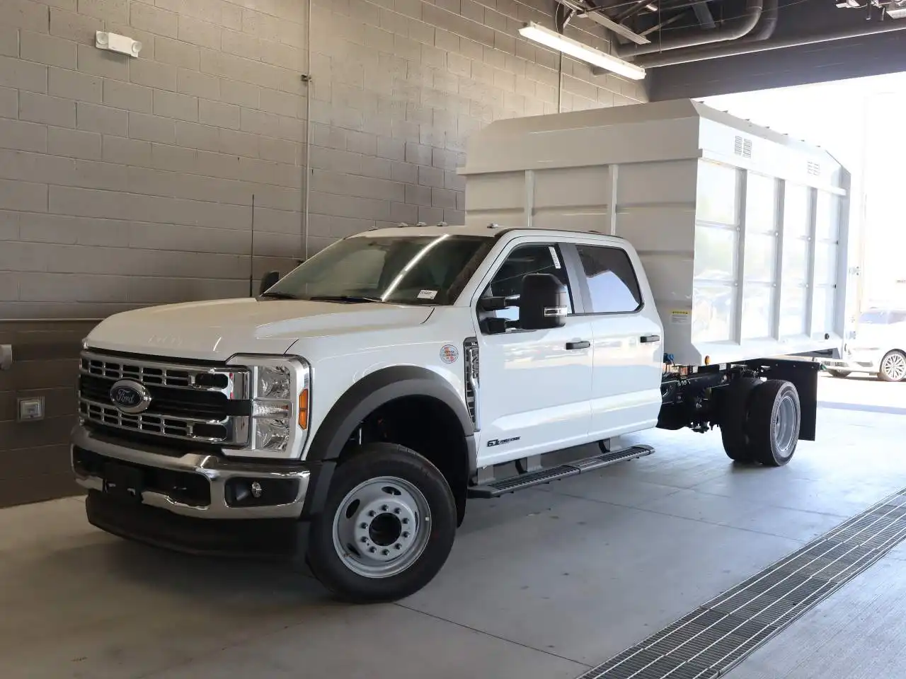 2026 Ford F-450 XL Crew Cab 203-In DRW's photo