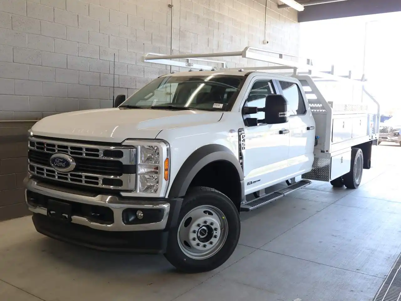 2026 Ford F-450 XL 4x4 Crew Cab 203-In DRW's photo