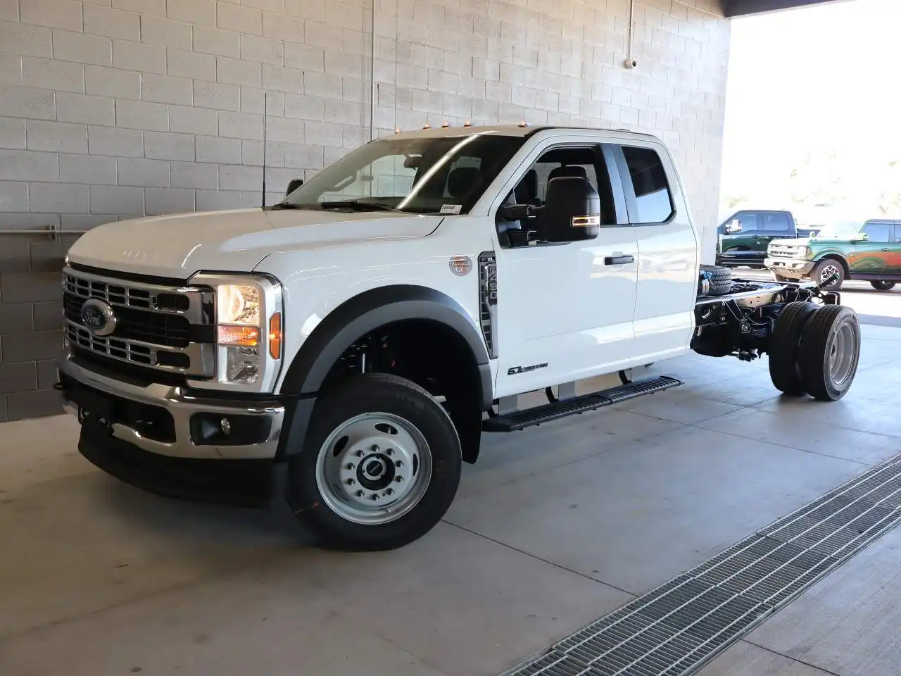 2026 Ford F-450 XL 4x4 SuperCab 192-In DRW's photo