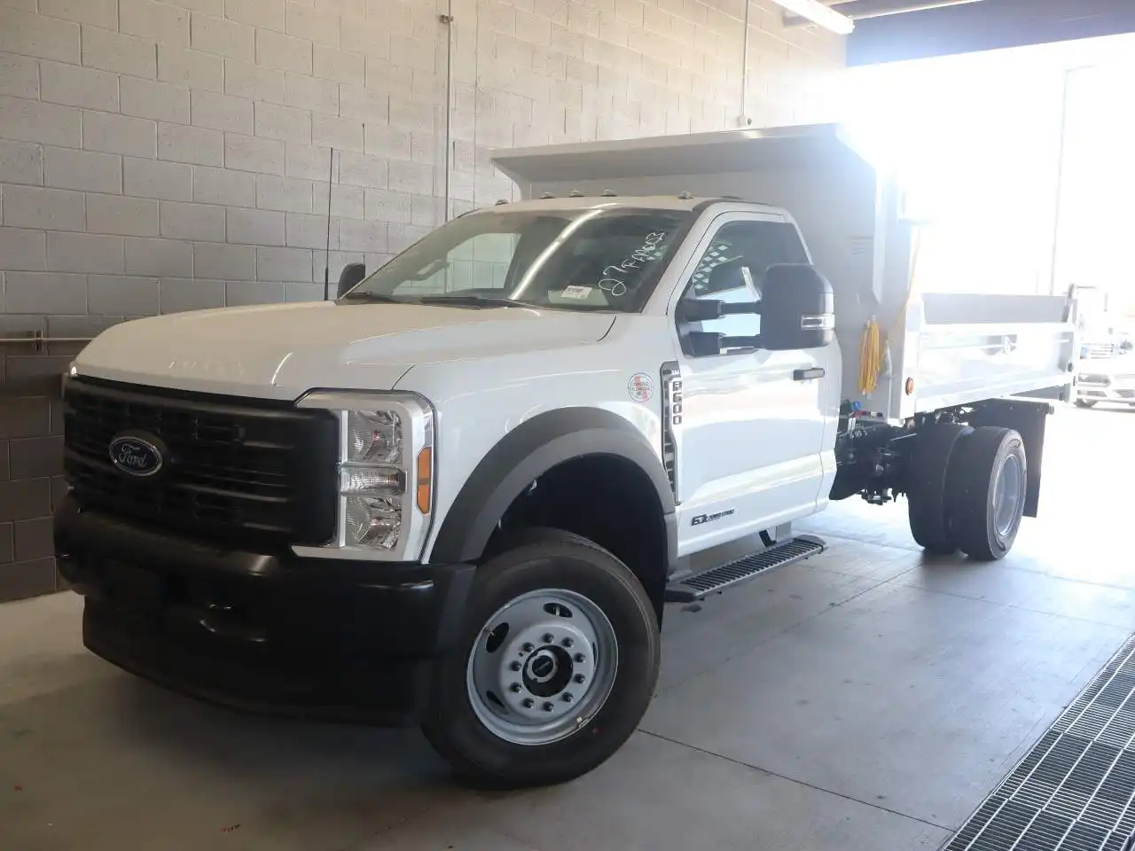 2026 Ford F-600 XL 4WD Regular Cab DRW 169 in's photo