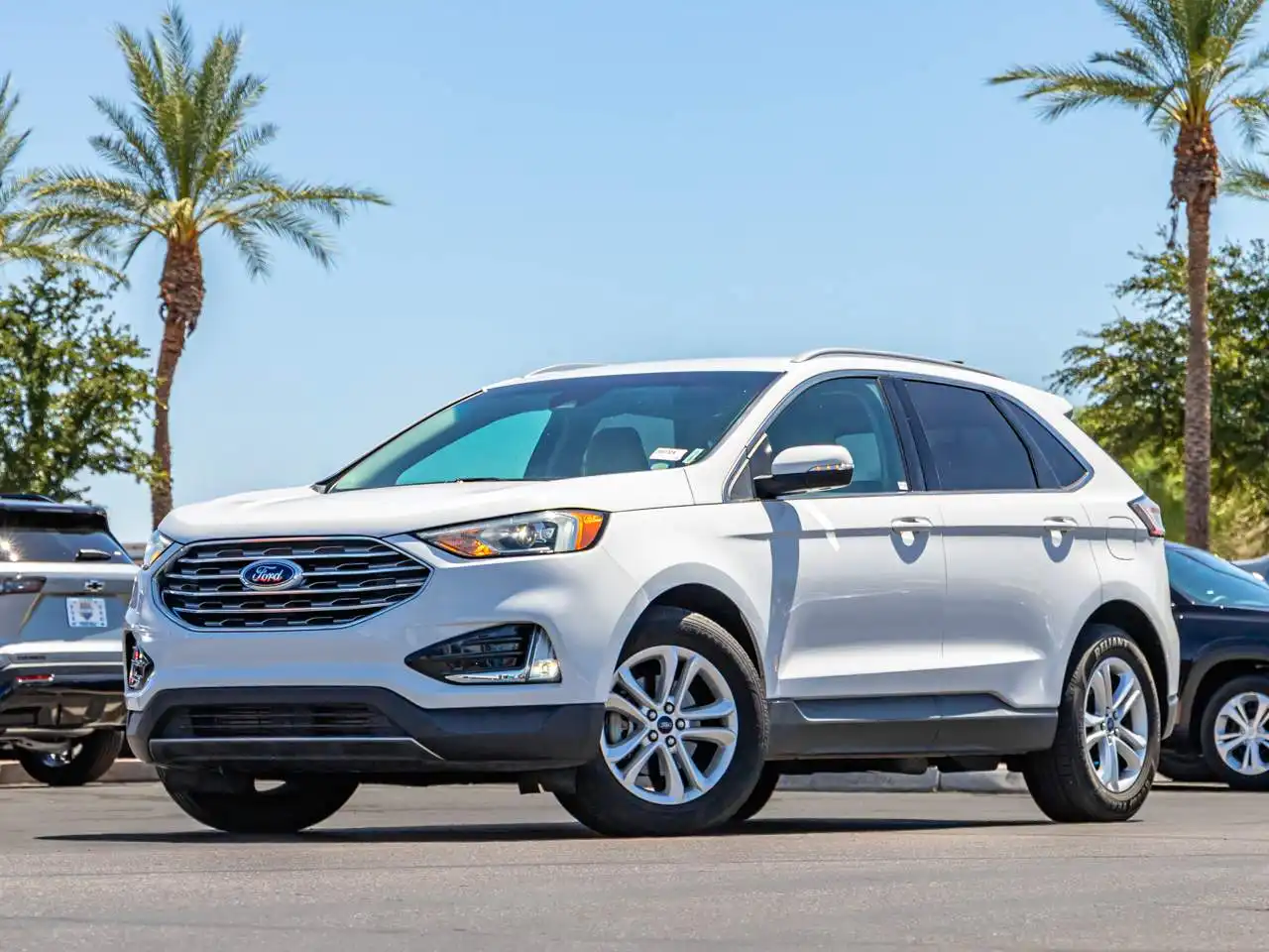 2020 Ford Edge SEL's photo