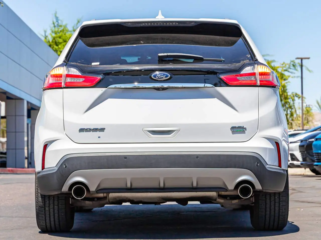 2020 Ford Edge SEL photo 5
