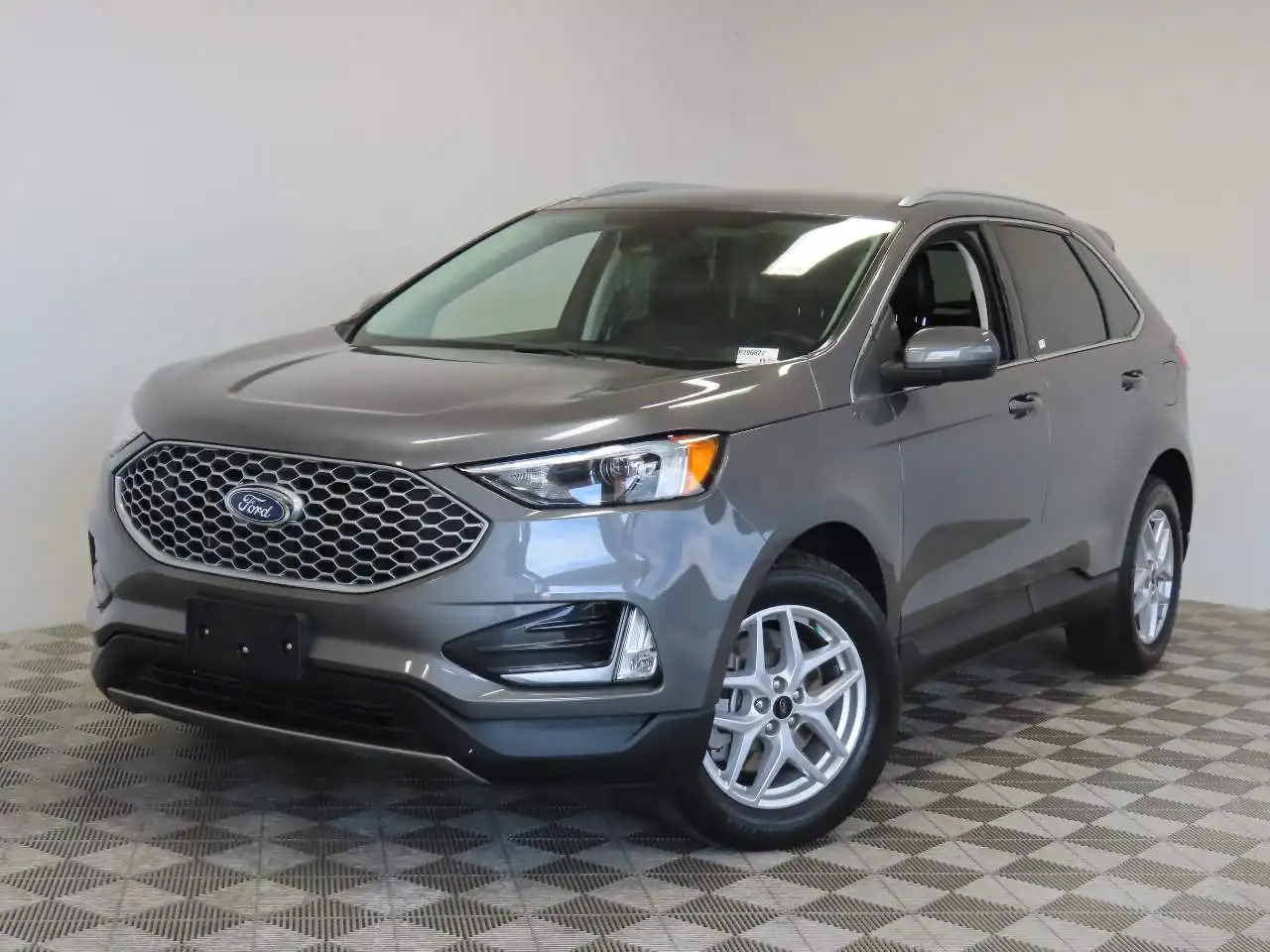 2024 Ford Edge SEL AWD's photo