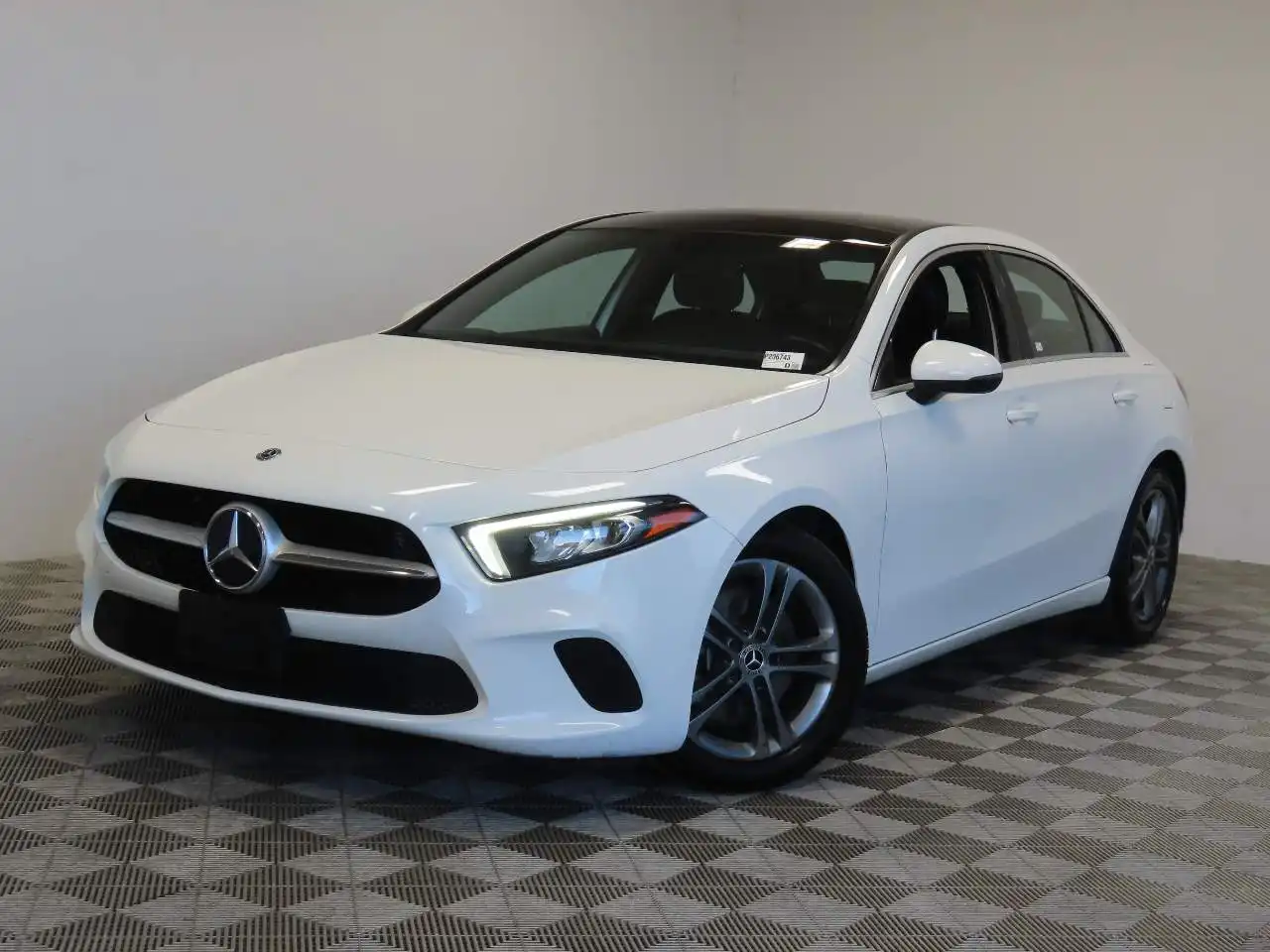 2020 Mercedes-Benz A-Class A220's photo