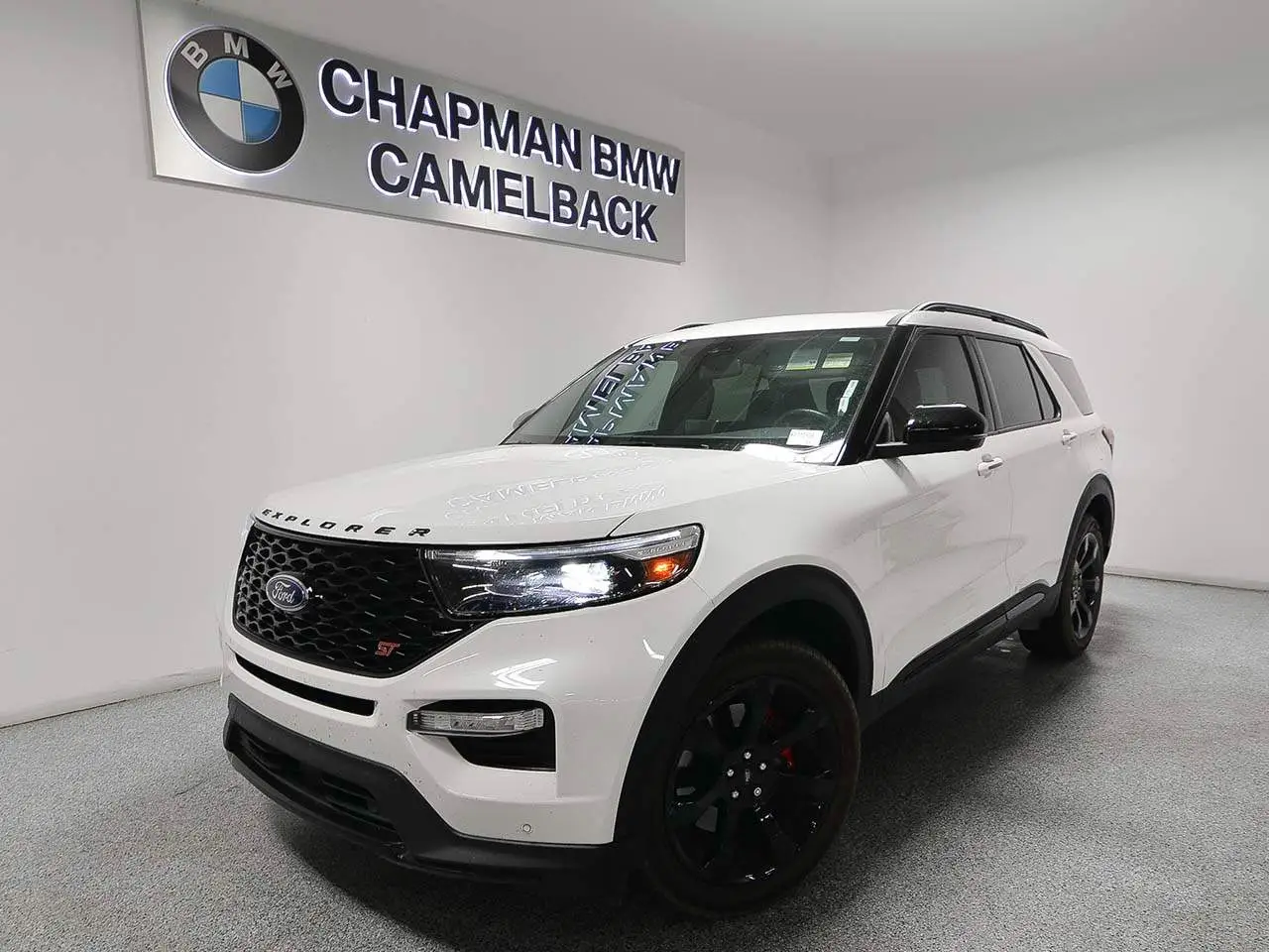 2023 Ford Explorer ST 4WD photo 1