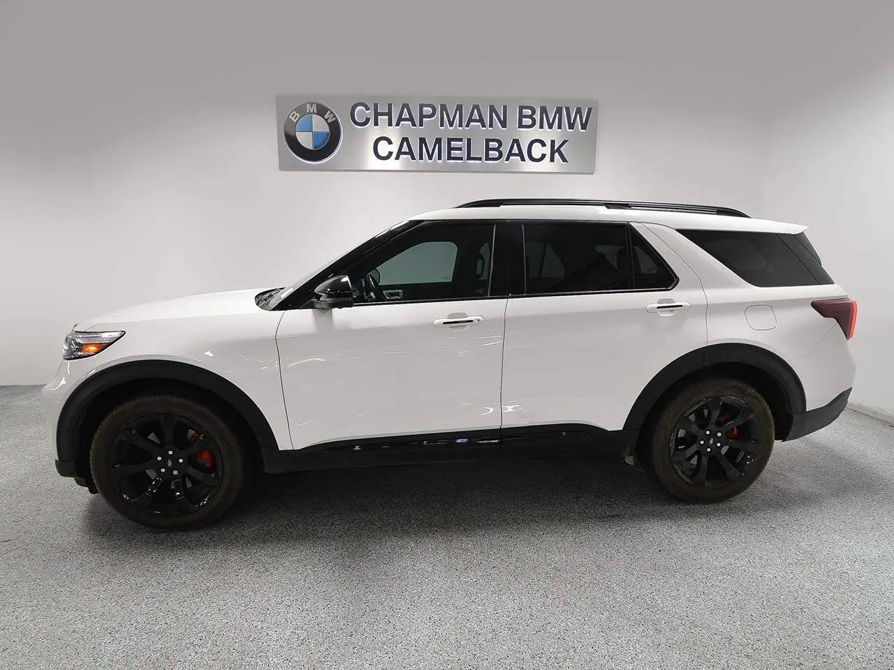 2023 Ford Explorer ST 4WD photo 3