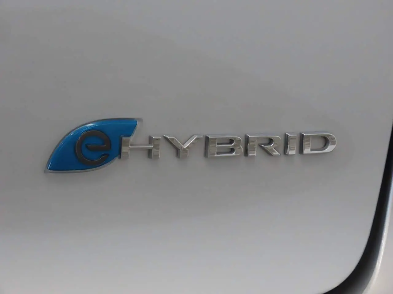 2024 Chrysler Pacifica Hybrid PHEV Select photo 4