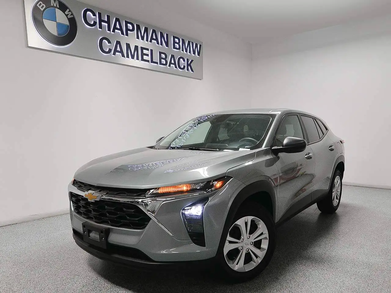 2025 Chevrolet Trax LS photo 1