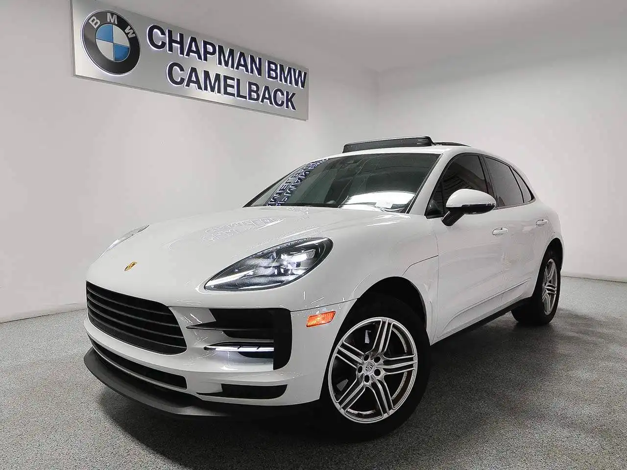 2019 Porsche Macan Base's photo