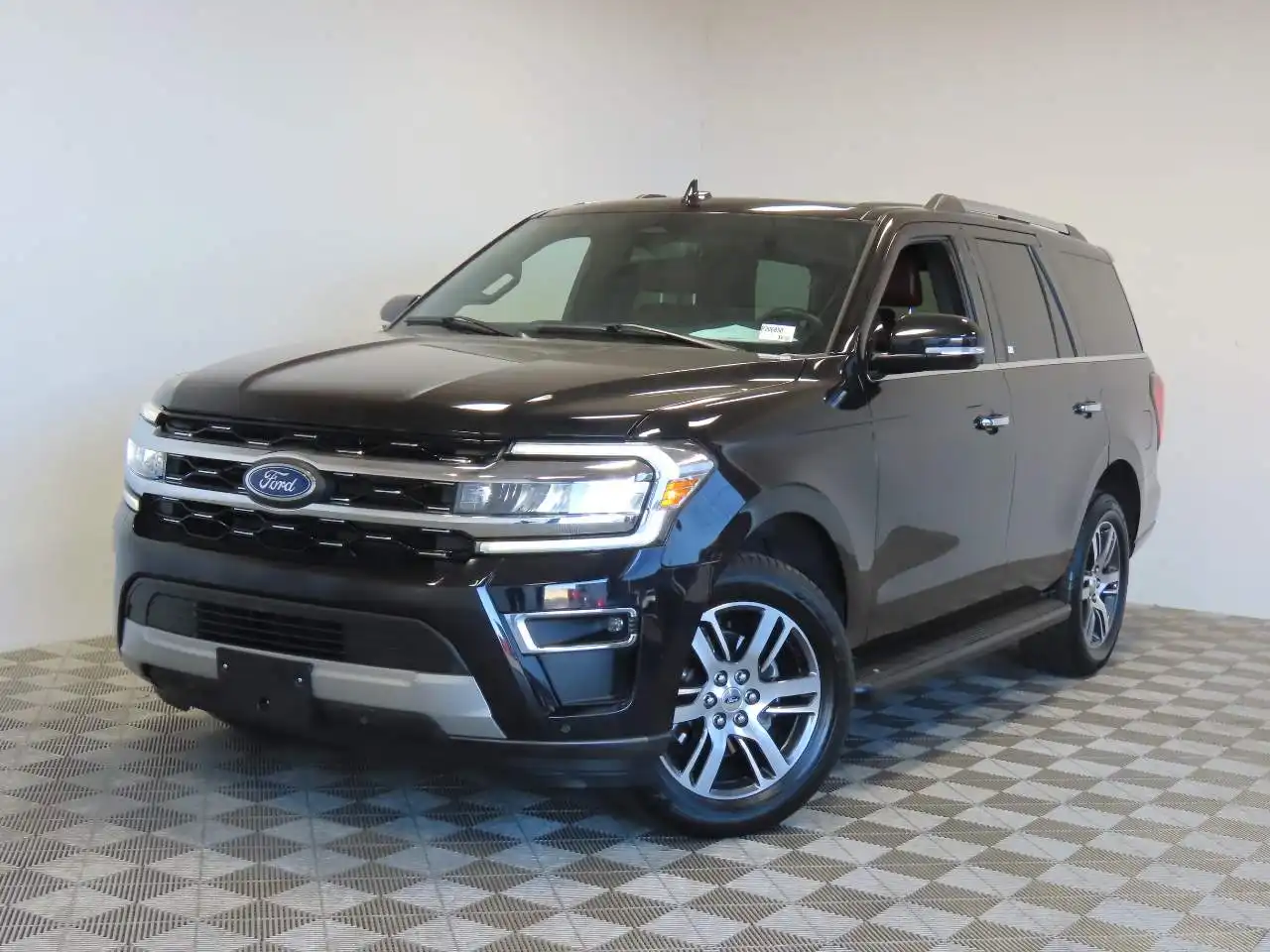 2024 Ford Expedition Limited 4X4's photo