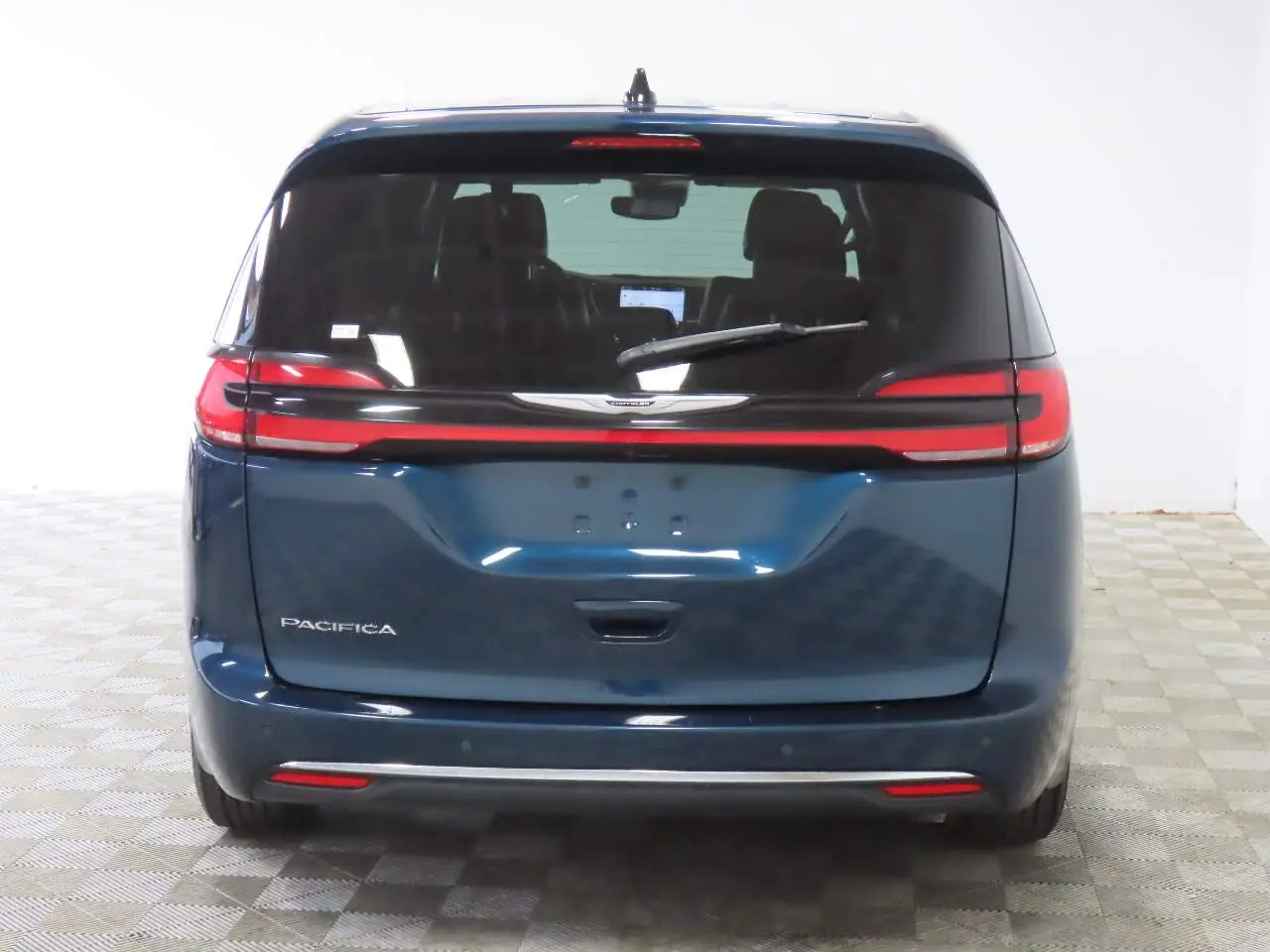 2025 Chrysler Pacifica Select photo 4