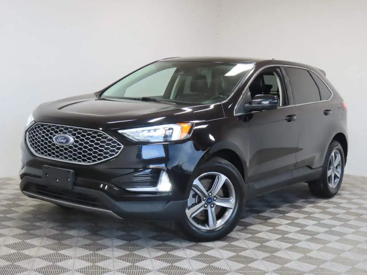 2023 Ford Edge SEL AWD's photo