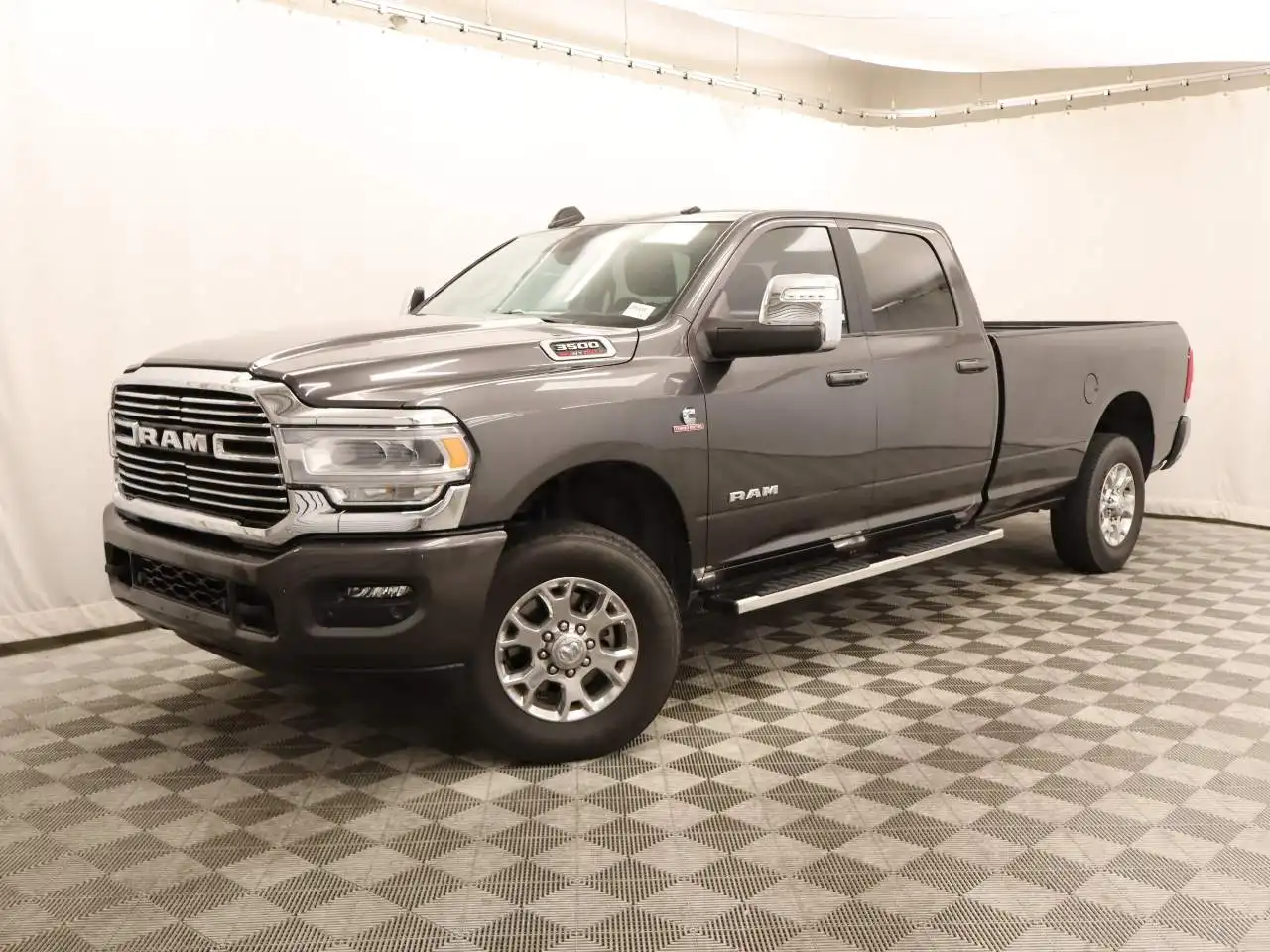 2024 RAM 3500 Laramie 4X4 Crew Cab LWB's photo
