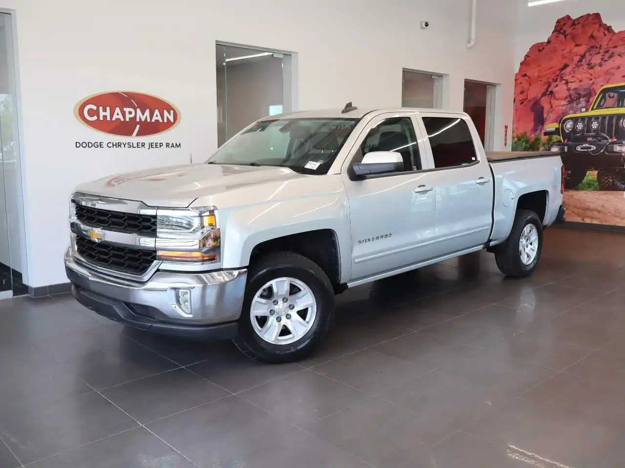 2018 Chevrolet Silverado 1500 LT Crew Cab Short Box's photo