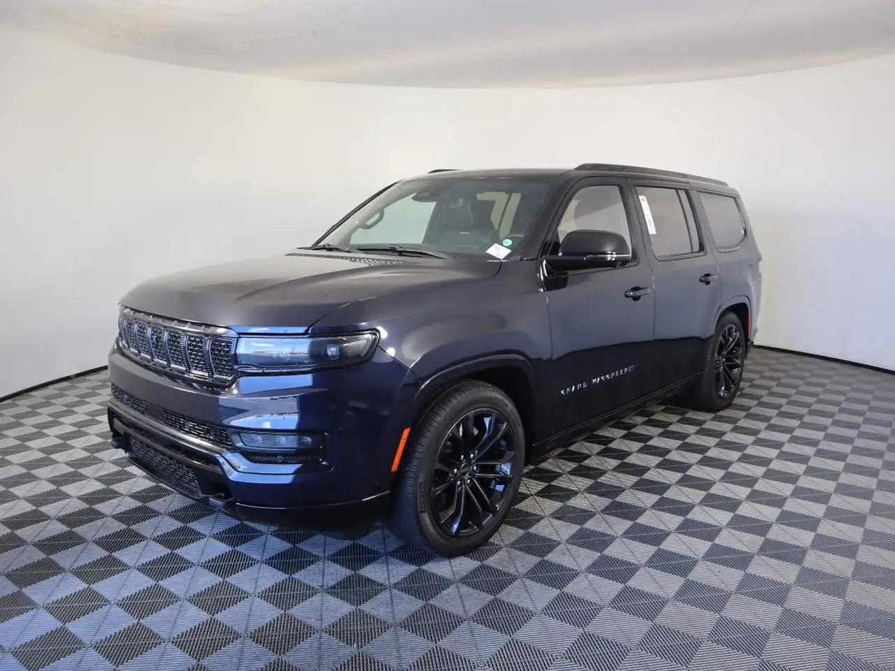2023 Jeep Grand Wagoneer Series III Obsidian 4WD's photo