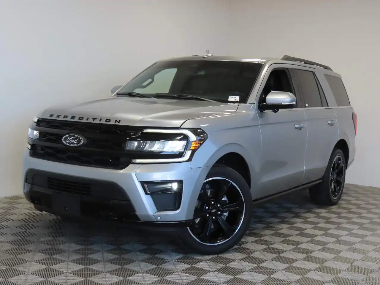 2023 Ford Expedition Limited 4X4's photo