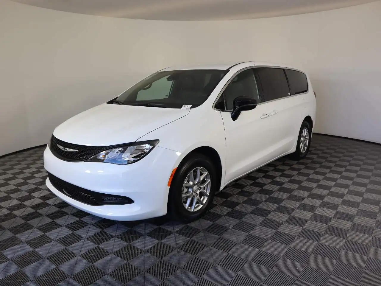 2026 Chrysler Voyager LX's photo