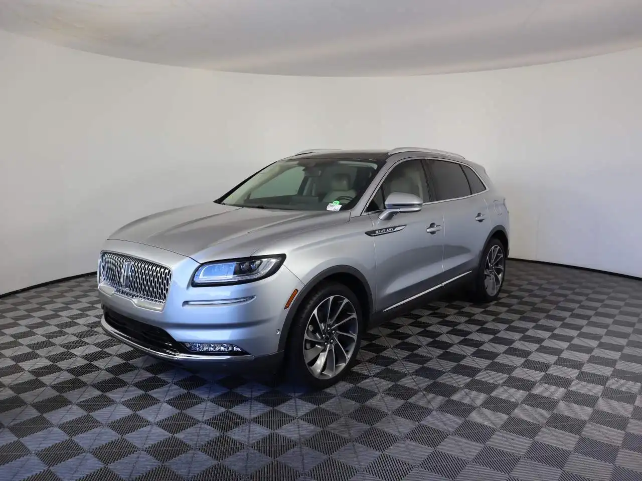 2021 Lincoln Nautilus Reserve AWD's photo