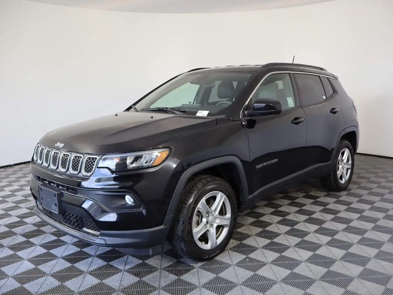 2023 Jeep Compass Latitude 4WD's photo