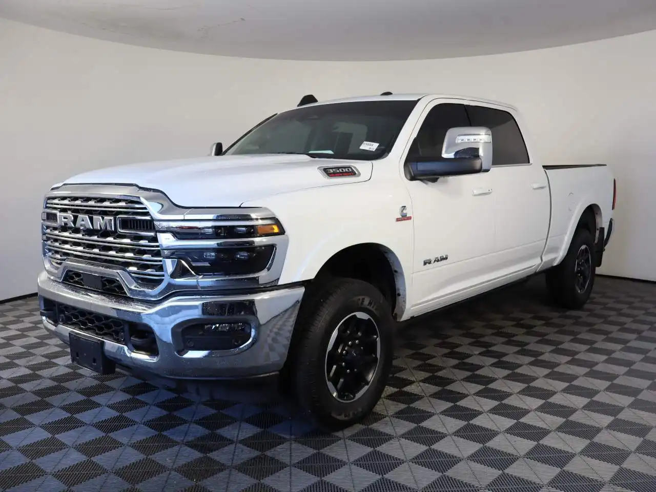 2025 RAM 3500 Limited/Longhorn 4X4 Crew Cab SWB's photo