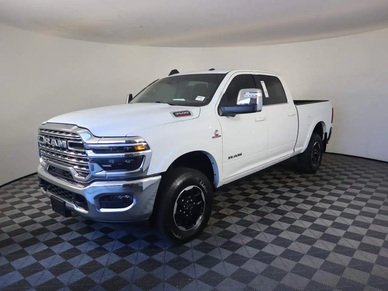 2025 RAM 3500 Limited/Longhorn 4WD Crew Cab SWB's photo