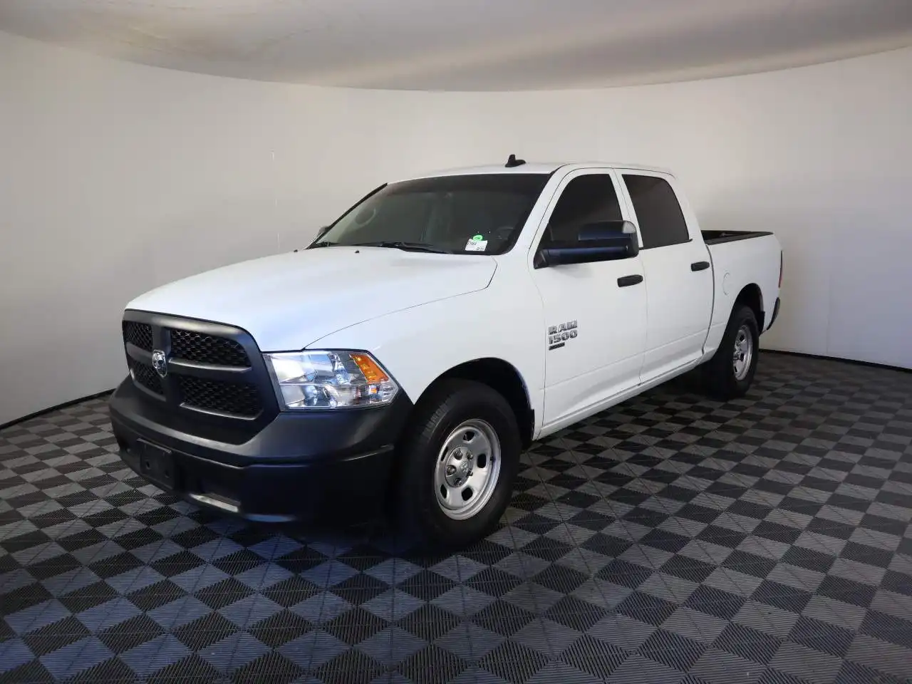 2022 RAM 1500 Classic Tradesman Crew Cab 5'7's photo