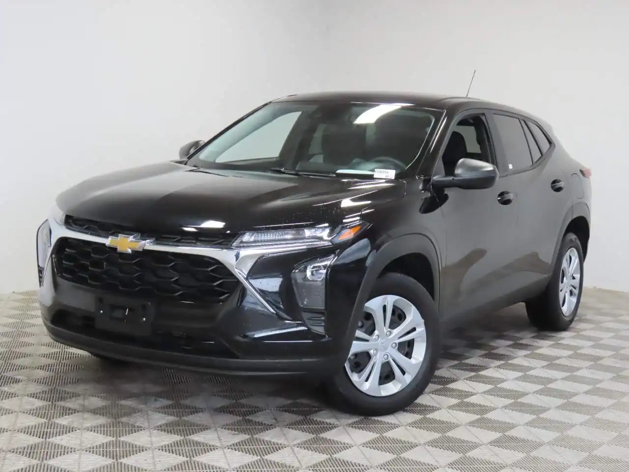2025 Chevrolet Trax LS's photo
