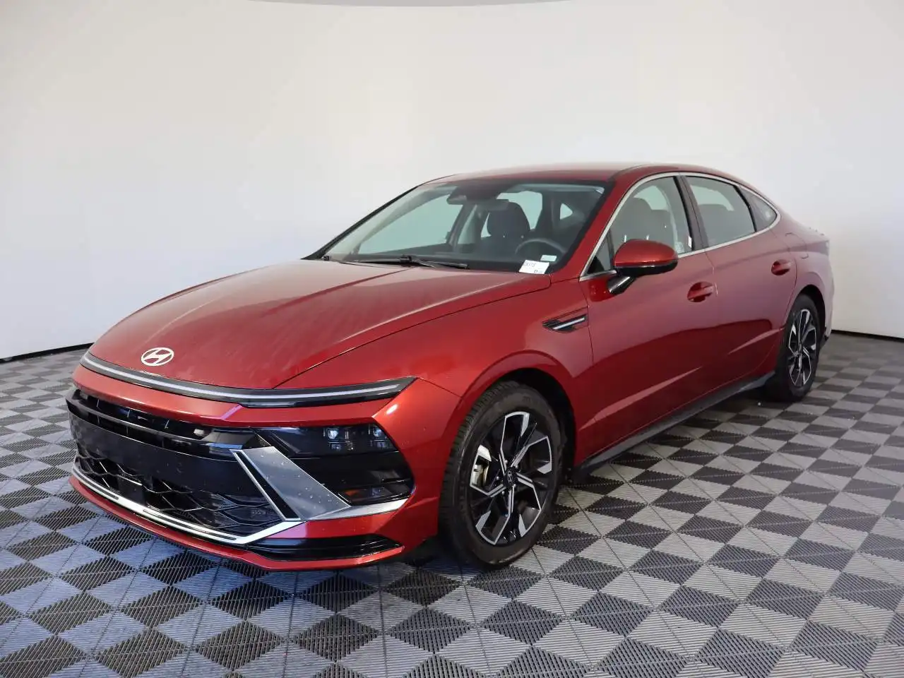 2025 Hyundai Sonata SEL's photo